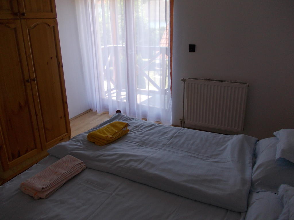 Anna Villa Lenti Room photo